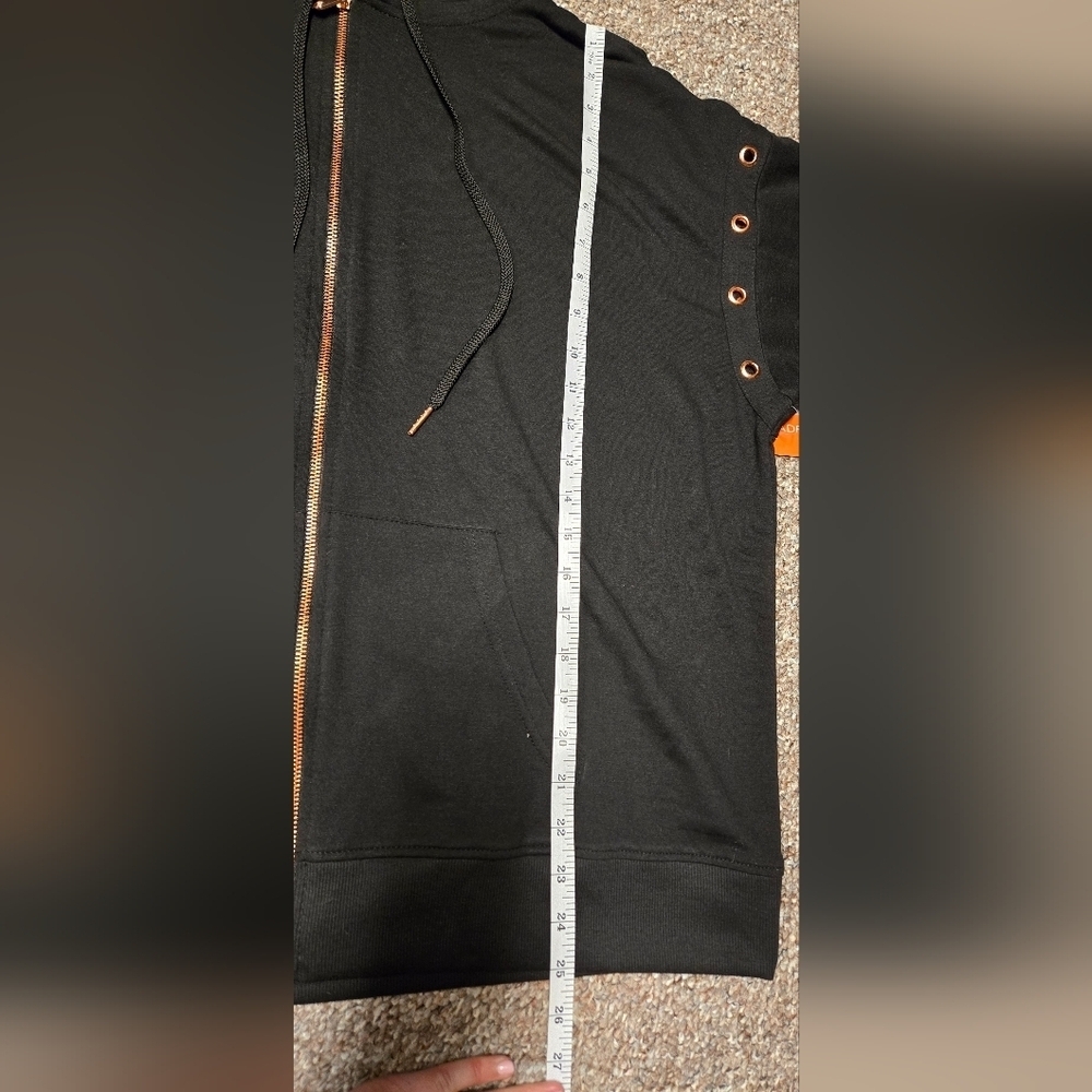 Adrienne Vittadini black zip up - Picture 6 of 9